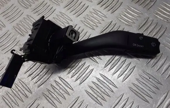 Skoda Octavia Mk2 (1Z) Wiper control stalk 1K0953519C