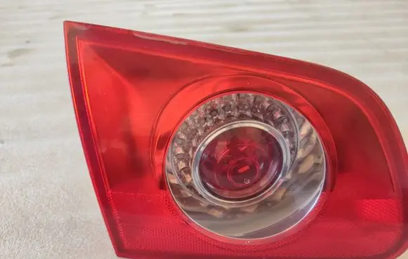 Volkswagen PASSAT B6 Tailgate rear/tail lights 3C9945093