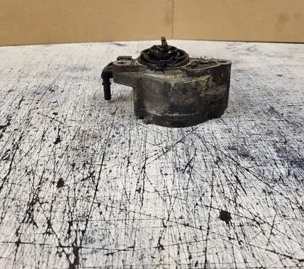 Peugeot Partner Vacuum pump D1562A