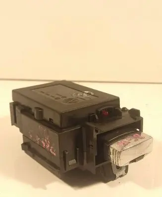Volkswagen PASSAT B6 Ignition lock contact 3C0905843