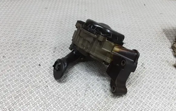 Audi A3 S3 8P Oil pump 03C115105H