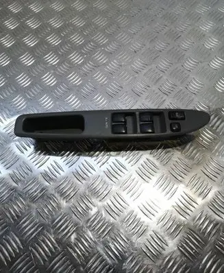 Toyota Avensis Verso Electric window control switch 84040 44030 514775
