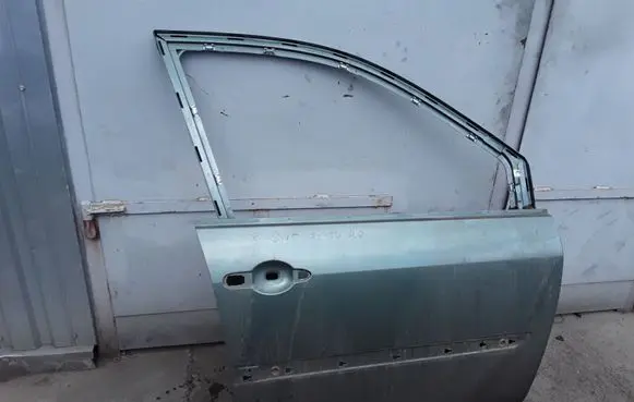 Renault Scenic II - Grand scenic II Front door