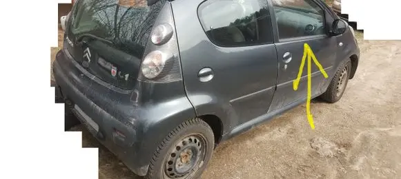 Citroen C1 Front door window glass four-door