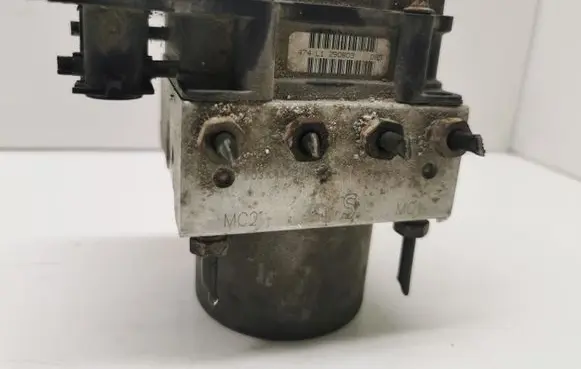 Nissan Almera N16 ABS Pump 0265800330