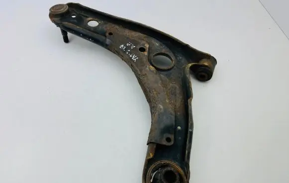 Toyota Yaris Front lower control arm/wishbone