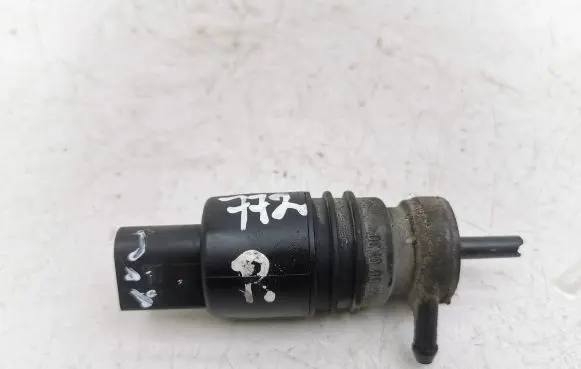 Audi A2 Windscreen/windshield washer pump