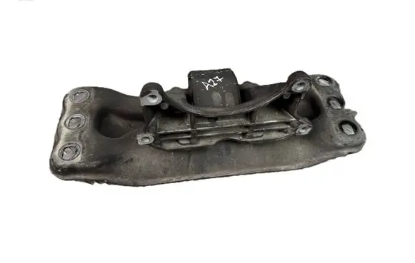 Mercedes-Benz C AMG W204 Gearbox mount