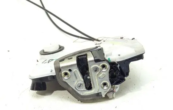 Toyota Corolla E160 E170 Front door lock