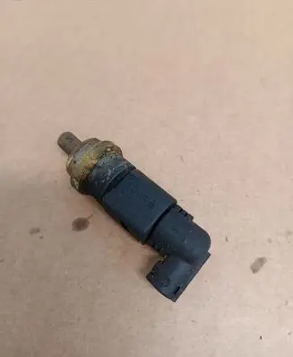 Mitsubishi Grandis Coolant temperature sensor 06A919501