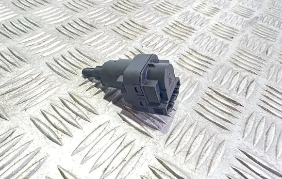 Volkswagen Fox Brake pedal sensor switch 6Q0945511