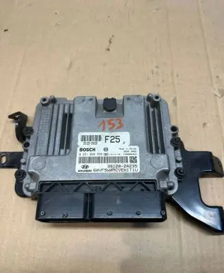 Hyundai i40 Engine ECU kit and lock set 391202A235