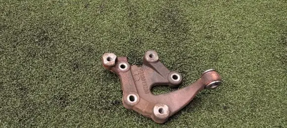 Peugeot Boxer Engine mounting bracket 9818013280