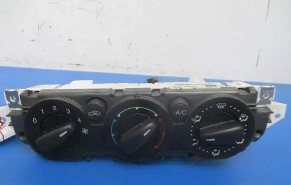 Ford Focus C-MAX Climate control unit