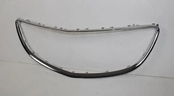 Opel Insignia A Front bumper upper radiator grill 13238422