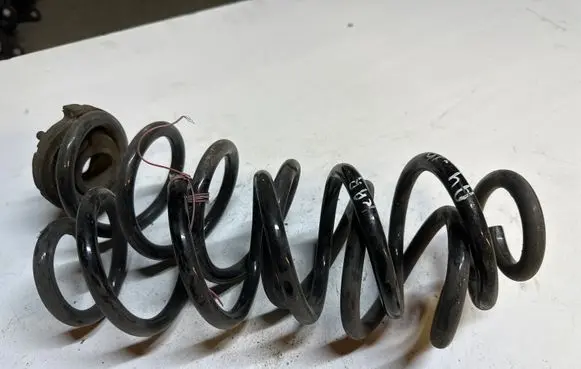 Audi A4 S4 B9 Rear coil spring