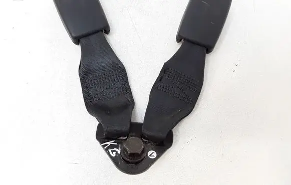Nissan Almera N16 Rear seatbelt buckle