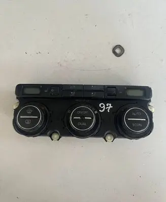 Volkswagen PASSAT B6 Climate control unit 74677532V 190506 1608D11