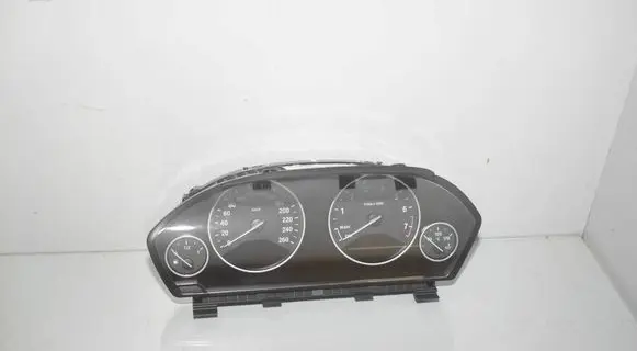 BMW 3 F30 F35 F31 Speedometer (instrument cluster) 9232895 5A039F0 62105A039F0