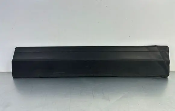 Volkswagen Touareg III Front door trim (molding) 760854940