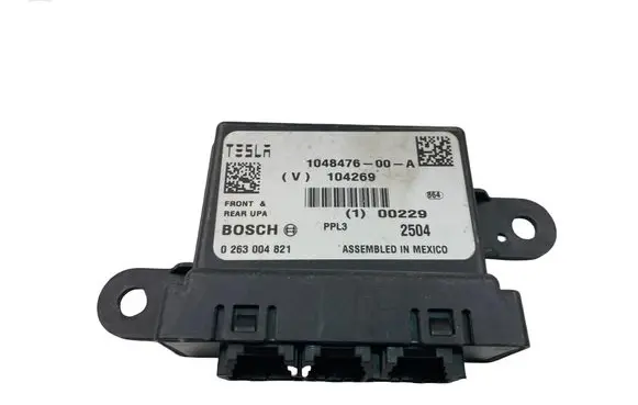 Tesla Model S Other control units/modules 104847600A