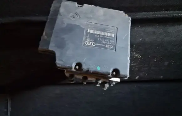 Audi A2 ABS Pump 8Z0907379B