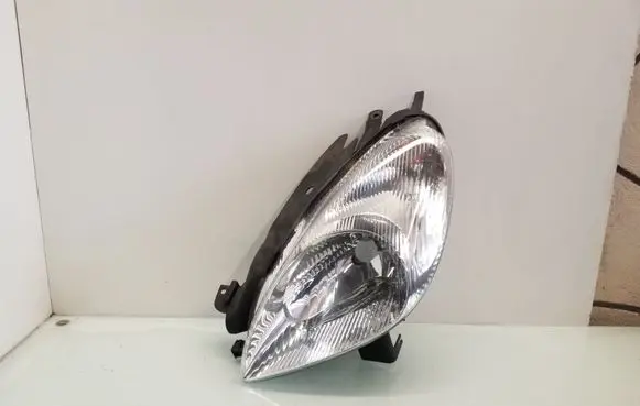 Citroen Xsara Headlight/headlamp 00924729 5221116L