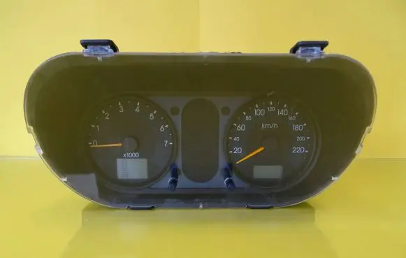 Speedometer (instrument cluster)