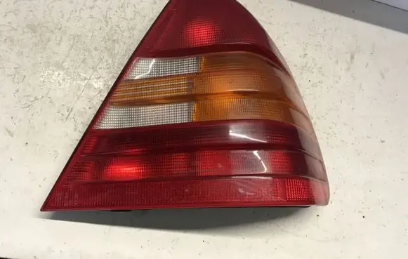 Rear/tail lights