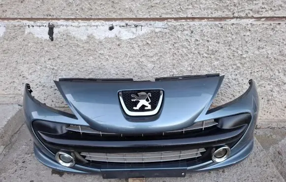 Peugeot 207 Front bumper 