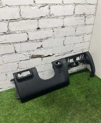 Mercedes-Benz GLE W167 Other center console (tunnel) element a1676804900