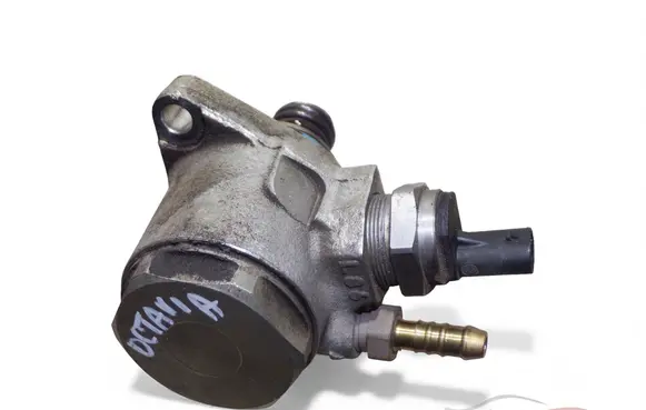 Skoda Octavia Mk3 (5E) Fuel injection high pressure pump HFS034