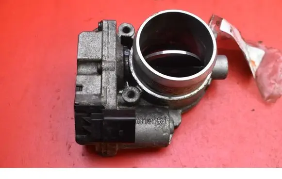 Audi A6 Allroad C5 Throttle body valve 4E0145950H