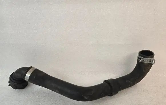 Volvo S90, V90 Engine coolant pipe/hose 31474845