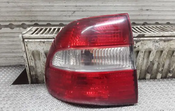 Volvo S40, V40 Rear/tail lights