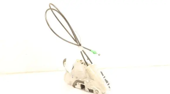 Toyota Yaris Front door lock