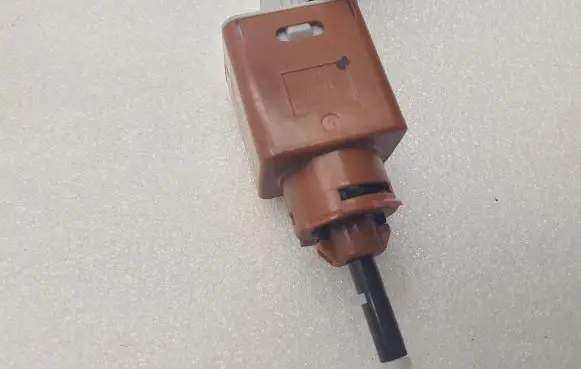 Nissan Qashqai J12 Reversing light switch sensor A00812107201602399