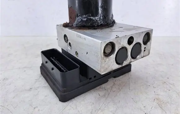 Volkswagen Transporter - Caravelle T5 ABS Pump 7H0907379E