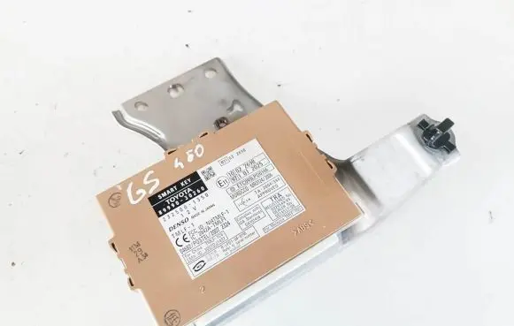 Lexus GS 300 350 430 450H Keyless (KESSY) go control unit/module 8999030260 2325001350