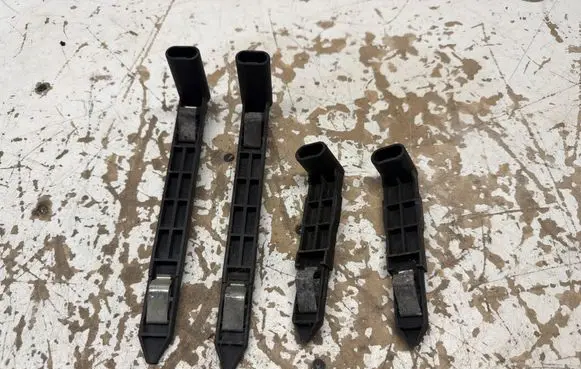 Volvo XC60 Headlight/headlamp mounting bracket 30763154