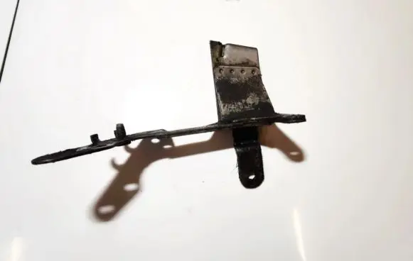 Volkswagen Golf IV Engine mounting bracket 06A103309N