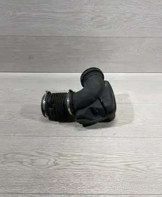 BMW 3 F30 F35 F31 Intake resonator 70604236