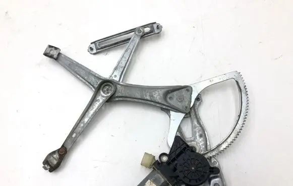 Mercedes-Benz E W210 Front door window regulator with motor 0130821709 119152XXX