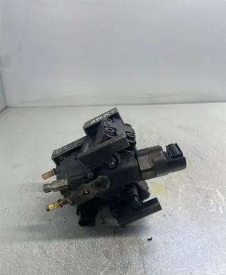 Jaguar S-Type Fuel injection high pressure pump A2C20003757