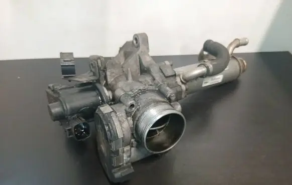 Volvo XC70 EGR valve 880182B