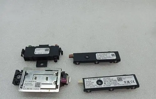 Mercedes-Benz C W205 Aerial antenna switch A1569050902