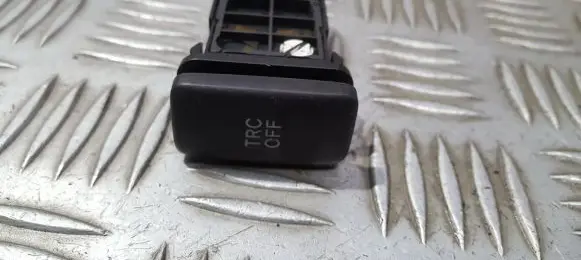 Traction control (ASR) switch