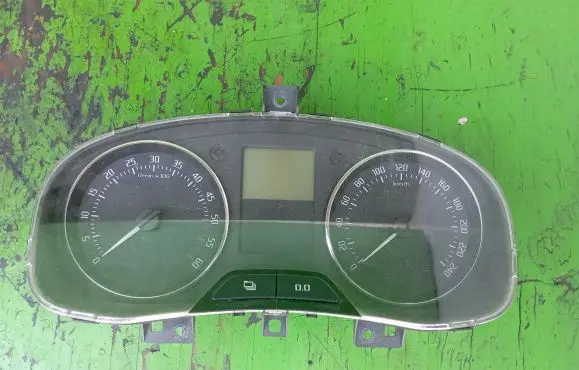 Skoda Fabia Mk2 (5J) Speedometer (instrument cluster) 5J0920810D
