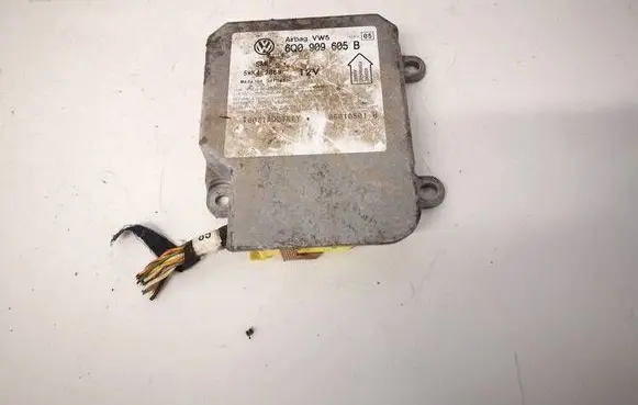 Volkswagen PASSAT B5.5 Airbag control unit/module 6Q0909605B