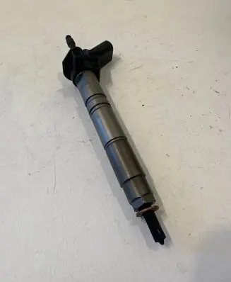 Mercedes-Benz ML W164 Fuel injector A6420700487